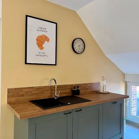 A Apartament *
